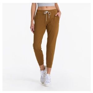 Vuori Performance Jogger Pants Size Large Mustard Yellow